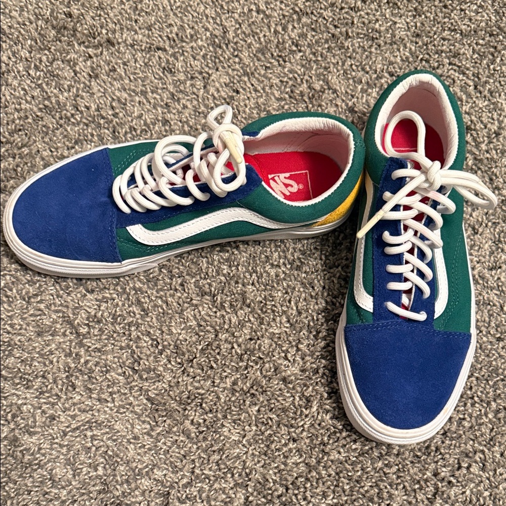 Vans Men's Blue and Green Skateboard Sneakers with White Accents